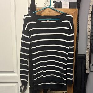 Arizona Jean Company Black and White Striped Sweater as